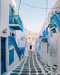 Read more about the article <div>Where to Stay in Mykonos, Greece: 4 Best Areas & Hotels</div>