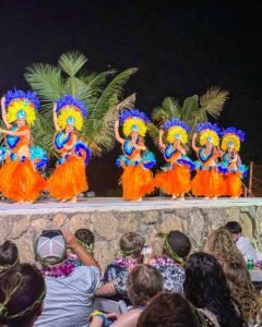 Read more about the article 3 Best Hawaiian Luaus in Maui: Which One to Pick