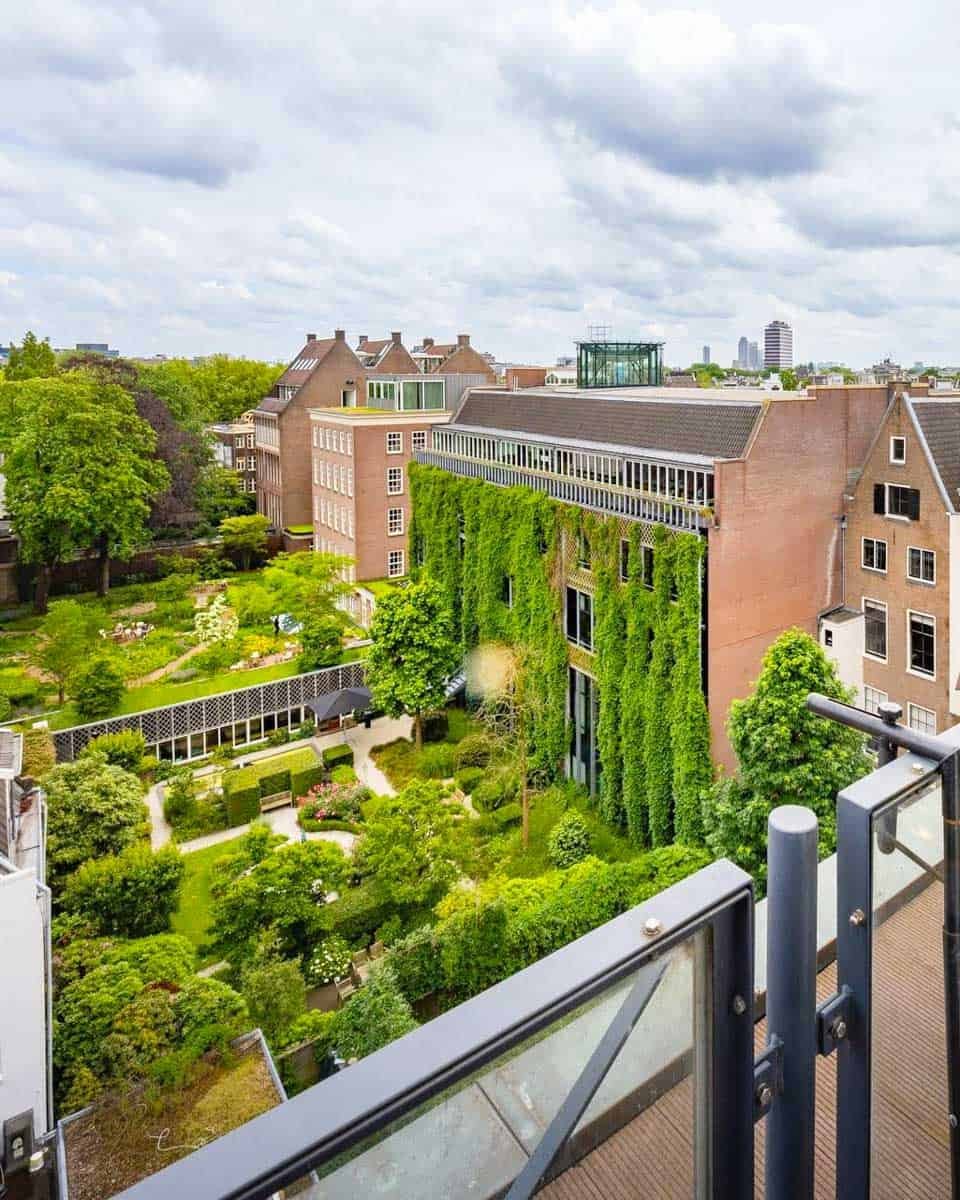 Read more about the article <div>Where to Stay in Amsterdam, Netherlands: 8 Best Areas & Hotels</div>